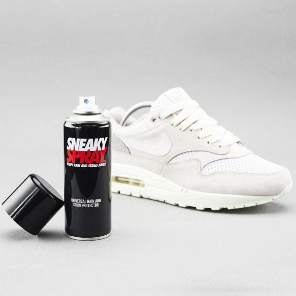 SNEAKY spray 003